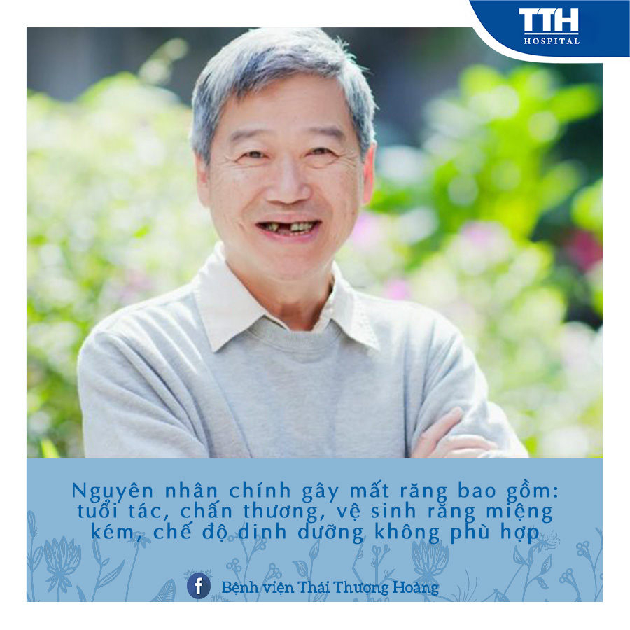 Mất răng có rất nhiều nguyên nhân, trong đó phổ biến là do tuổi tác và chấn thương, tai nạn