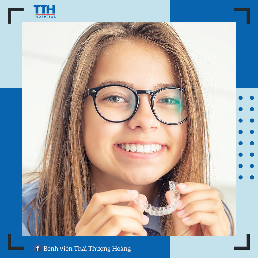 Chỉ người trưởng thành mới có thể niềng răng Invisalign