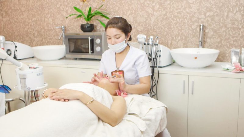 Làn da được thư giãn, loại bỏ các bã nhờn, giảm sưng tấy