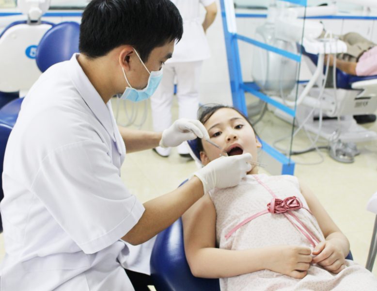 trẻ sẽ được bác sĩ Bệnh viện Răng hàm mặt và Phẫu thuật tạo hình thẩm mỹ Thái Thượng Hoàng