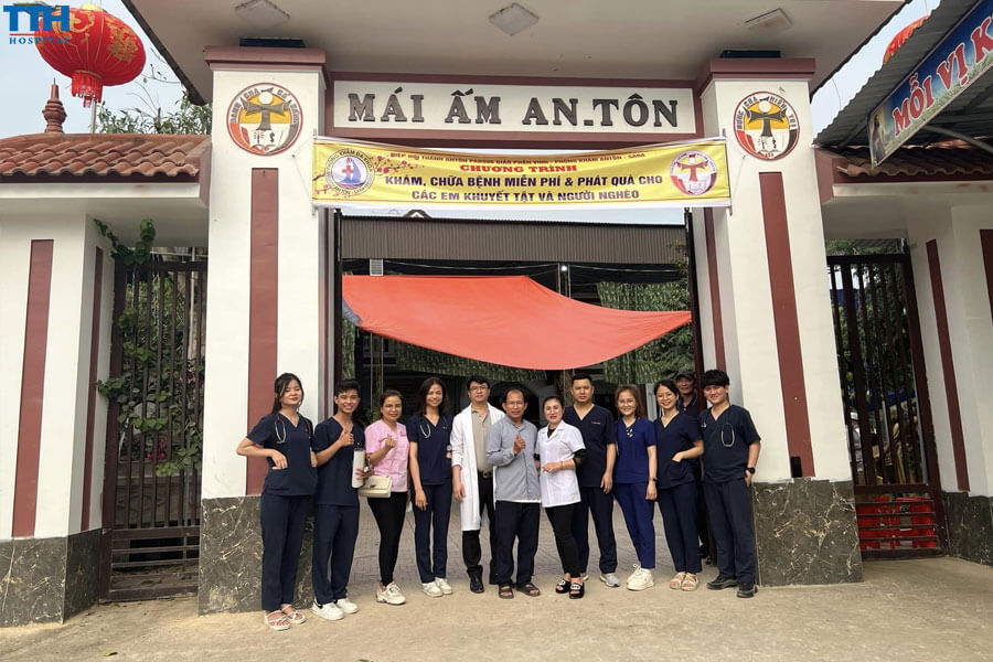 bác sĩ Hải còn dành thời gian để tham gia các chương trình cộng đồng