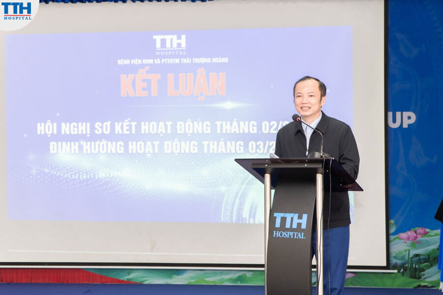 BSCKI Hoàng Tiến Hải - Giám đốc Chuyên môn của bệnh viện đã gửi lời chúc mừng cho các thành tích đạt được trong tháng 2