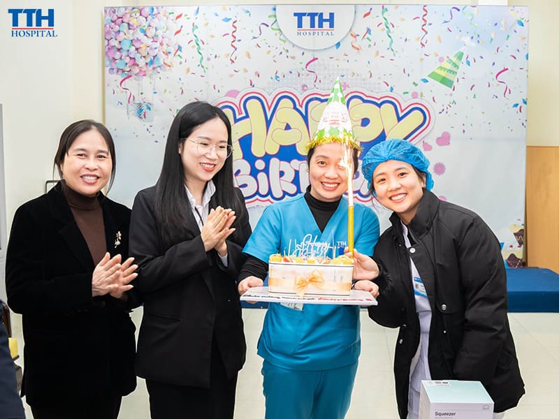 buổi tiệc sinh nhật ấm cúng dành cho các CBNV có sinh nhật trong tháng 2.