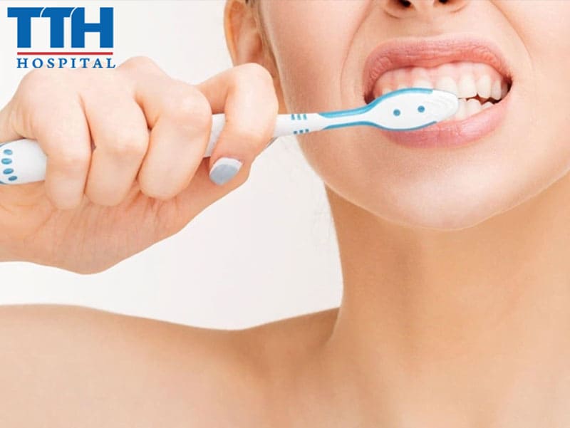 Chải răng đúng cách mỗi ngày