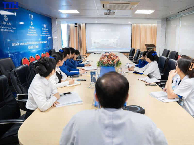 Chuyển giao kỹ thuật phẫu thuật hàm mặt đặc biệt