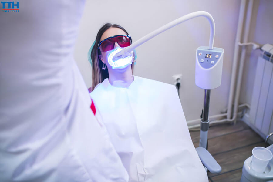 Công Nghệ Tẩy Trắng Răng Cold Light Lazer Là Gì?