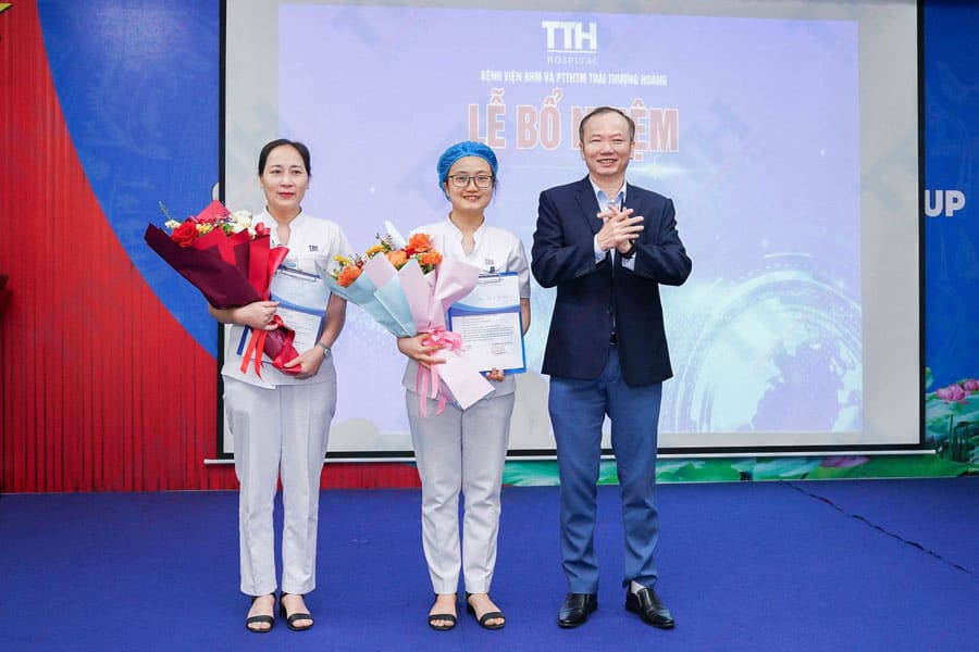 Lễ Bổ Nhiệm Cán Bộ Quản Lý Cấp Trung