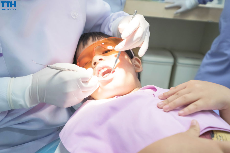 Những Điều Cần Lưu Ý Khi Sử Dụng Vecni Fluor