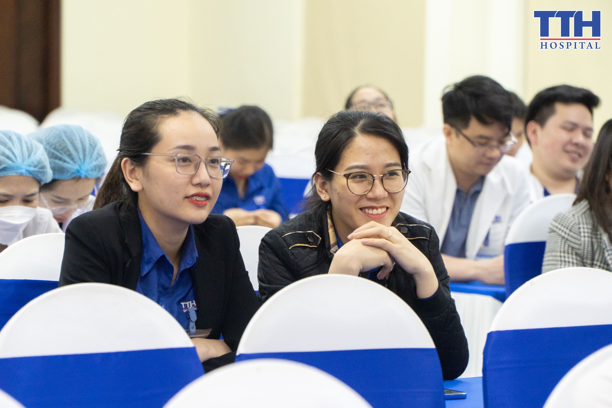 Cán bộ nhân viên tham gia sinh nhật