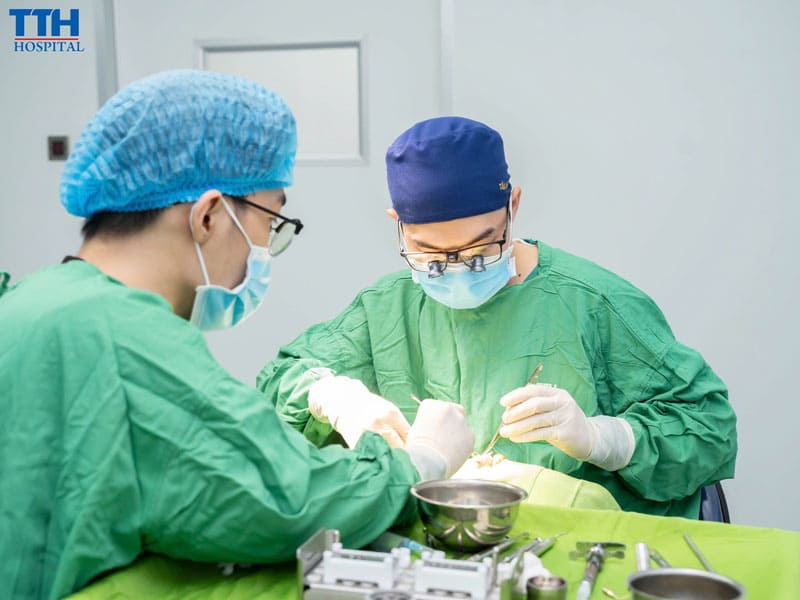Tại sao nên trồng răng Implant tại Bệnh viện Thái Thượng Hoàng?