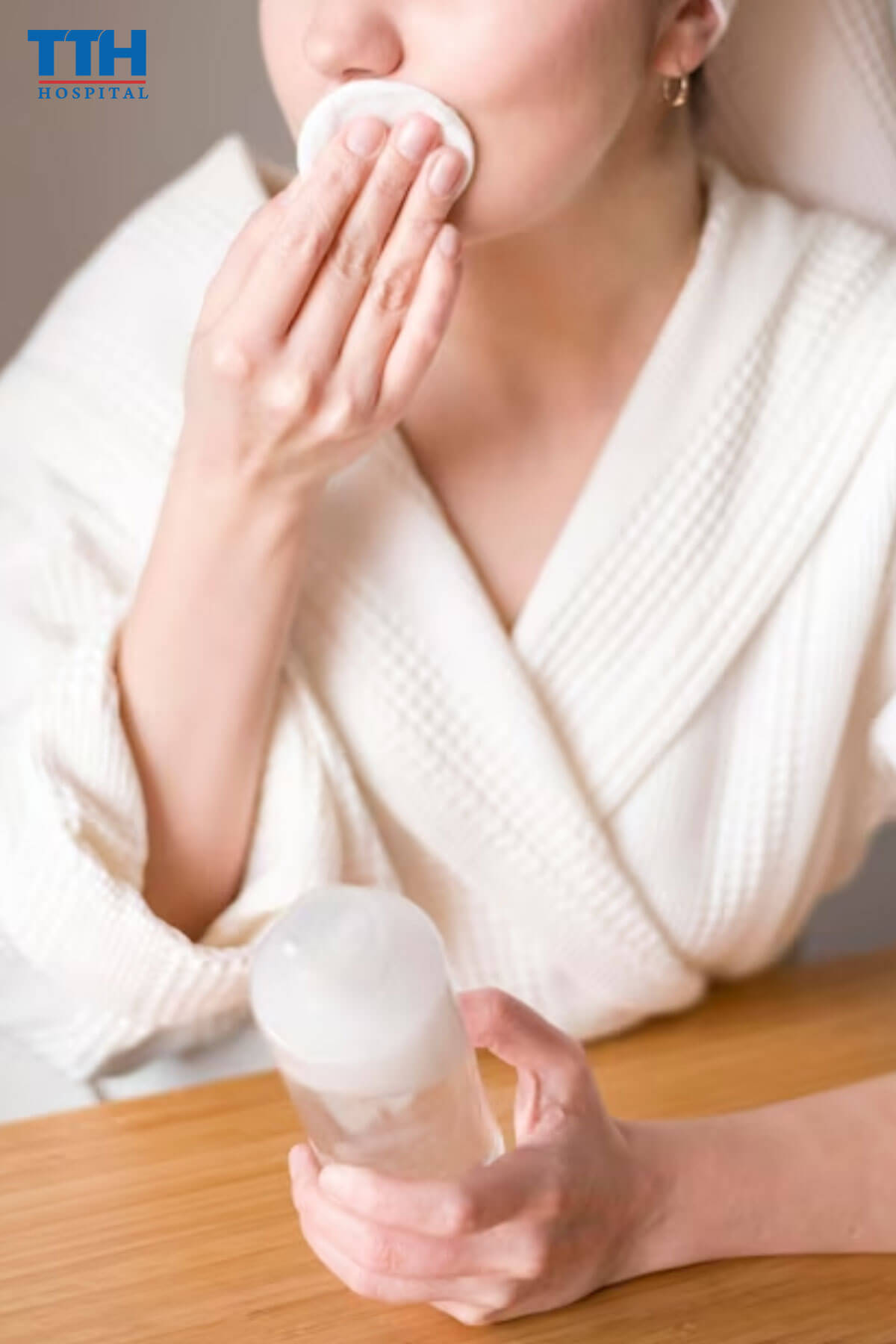 Tẩy trang là bước quan trọng nhất trong quy trình chăm sóc da tại Vinh, Nghệ an
