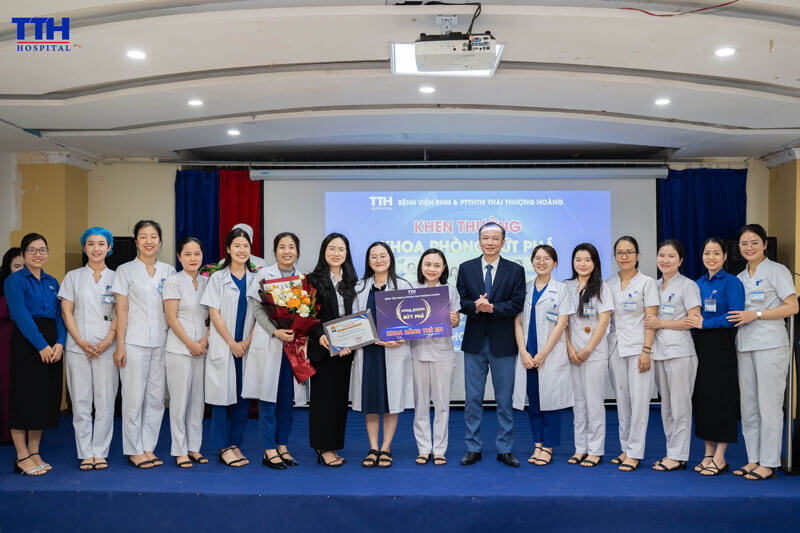 Tham dự Hội nghị có