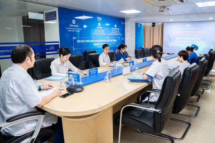 Tổng quan về buổi nghiệm thu Nghiên cứu khoa học năm 2024