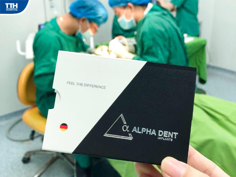 Ưu đãi lên đến 30% khi trồng răng Implant Alphadent tại Bệnh viện Thái Thượng Hoàng