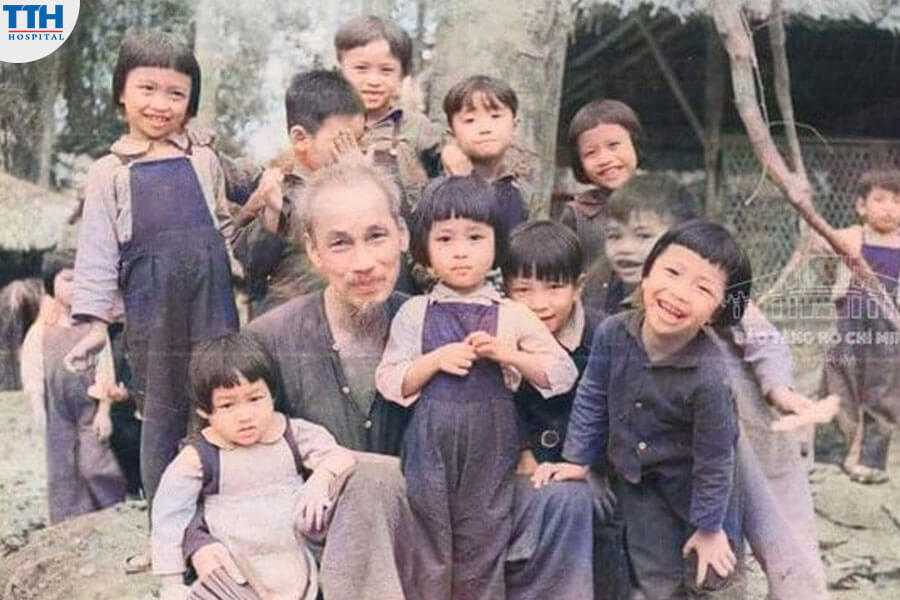 Vị Lãnh Tụ Vĩ Đại Của Dân Tộc Việt Nam